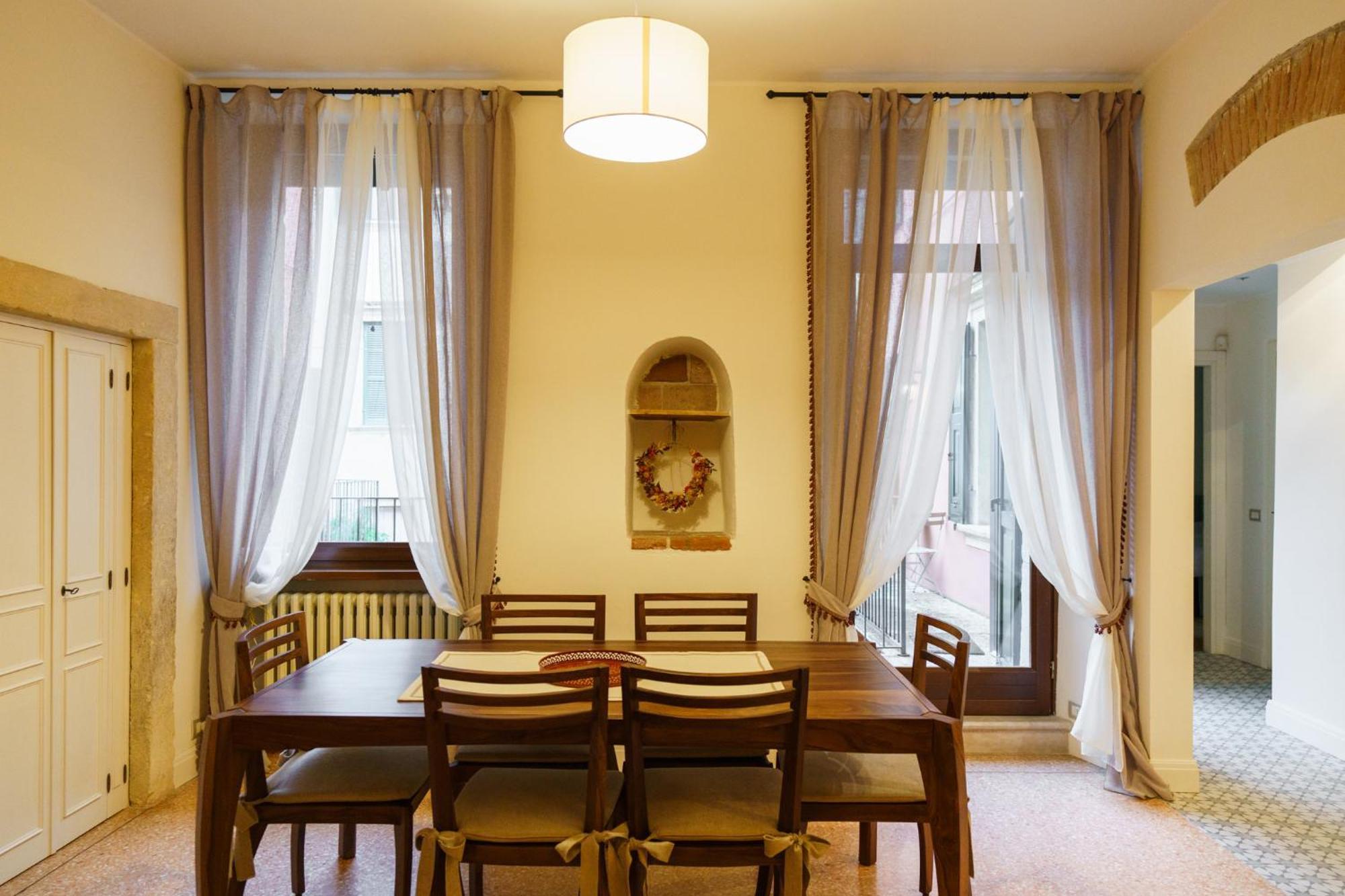 Domus Verona - Elegante Residenza Satiro Eksteriør billede