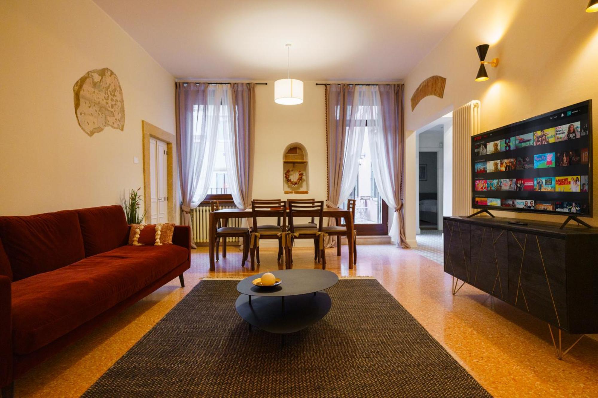 Domus Verona - Elegante Residenza Satiro Eksteriør billede