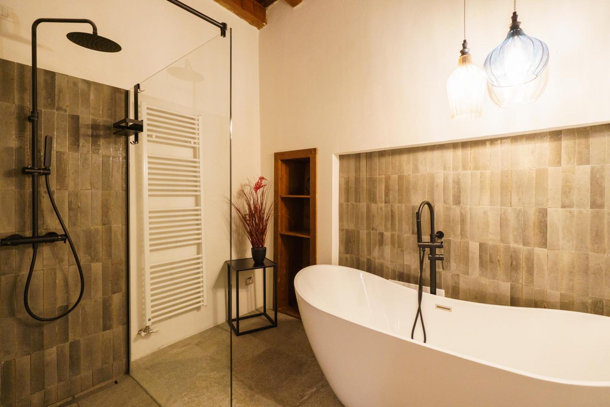 Domus Verona - Elegante Residenza Satiro Eksteriør billede
